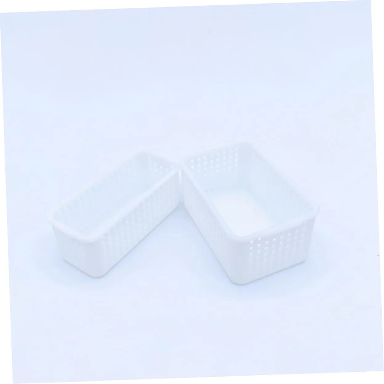 10pcs Miniature Storage Basket Dollhouse Accessories for Tiny House for Organizing Mini House Items Compact Design Stimulates Creativity and Imagination