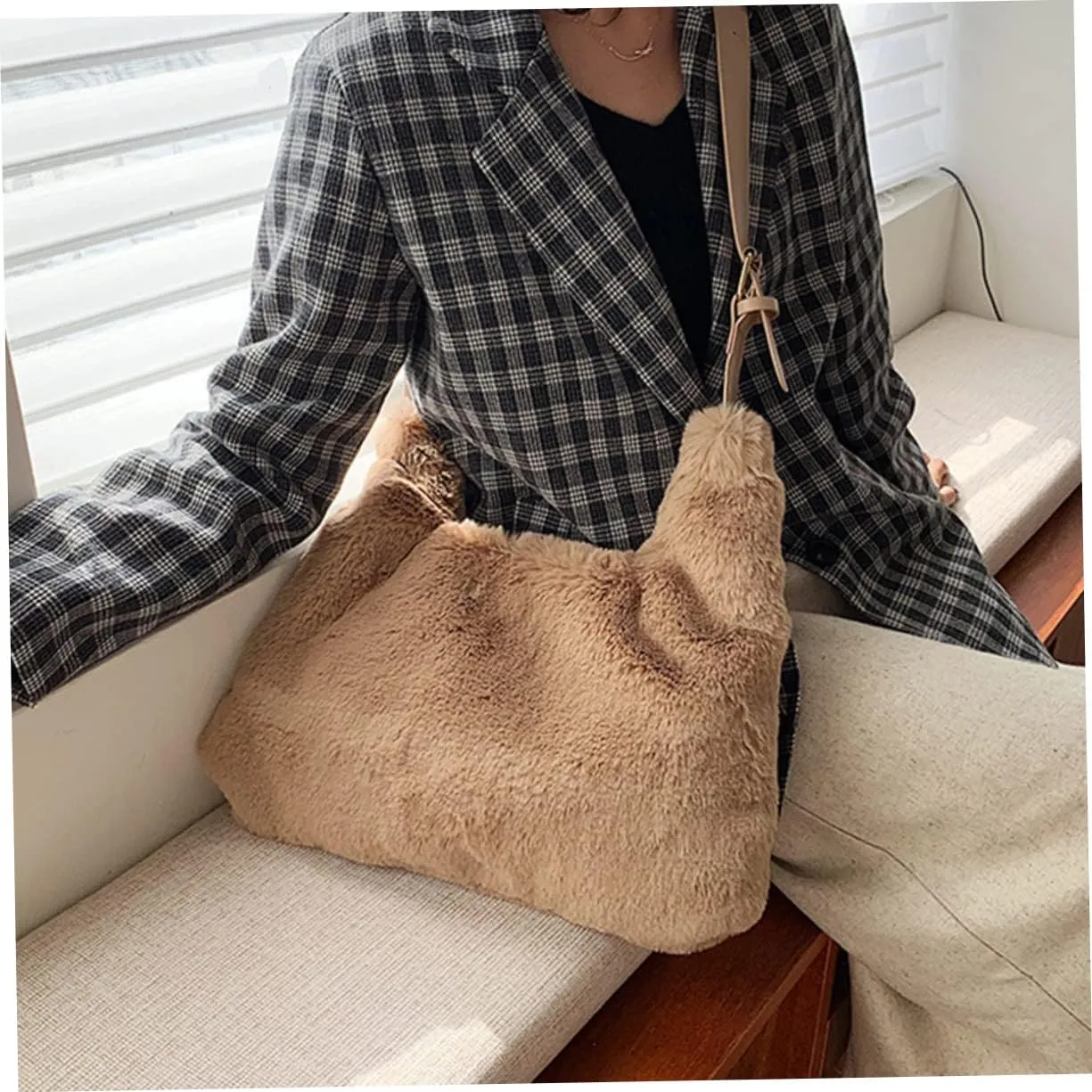 1pc Messenger Bag Women Crossbody Bag Girls Shoulder Bag Woman Plush Bag Plush Crossbody Bag Women