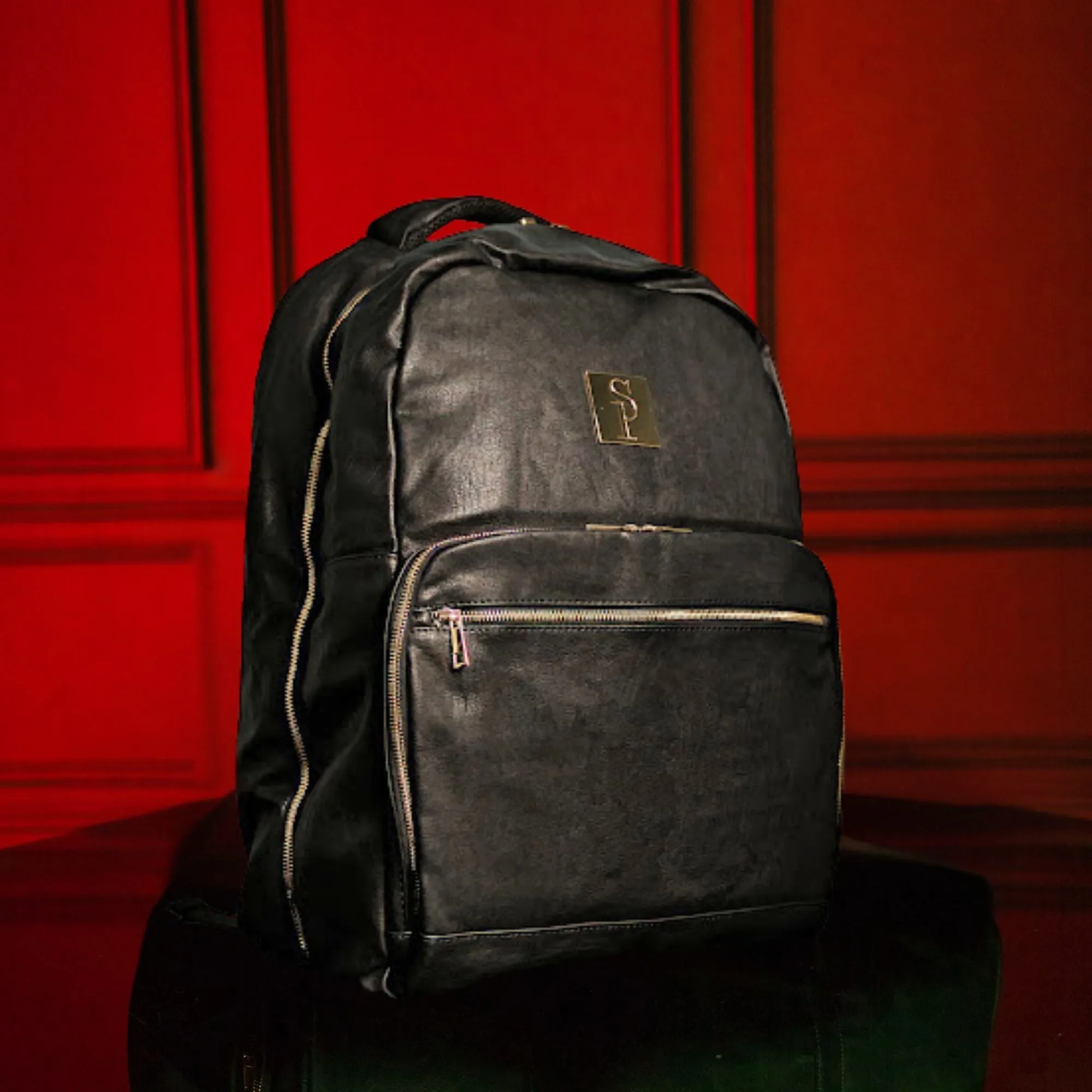 Black Leather Daily Commuter Bag