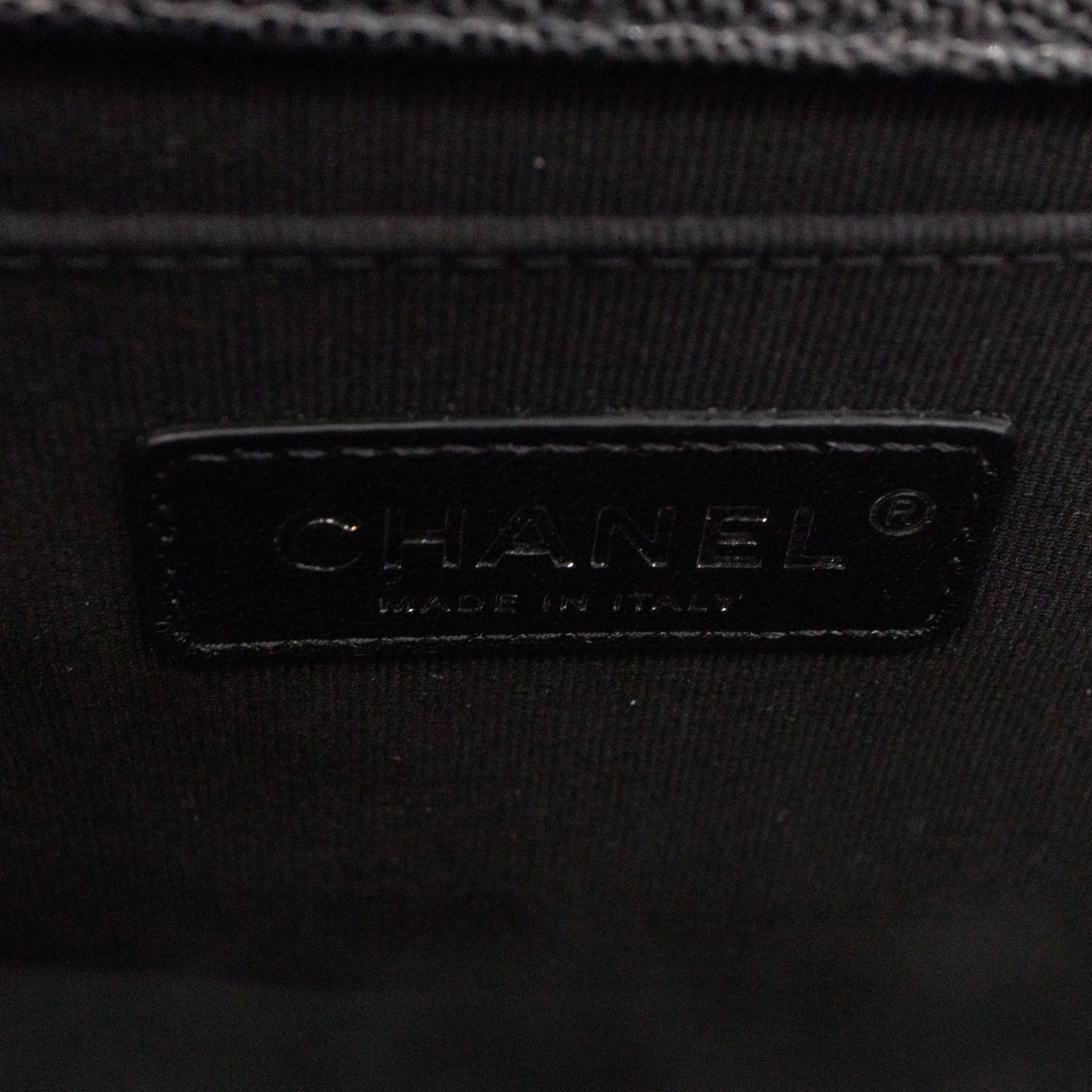 Boy Bag Medium Caviar Leather