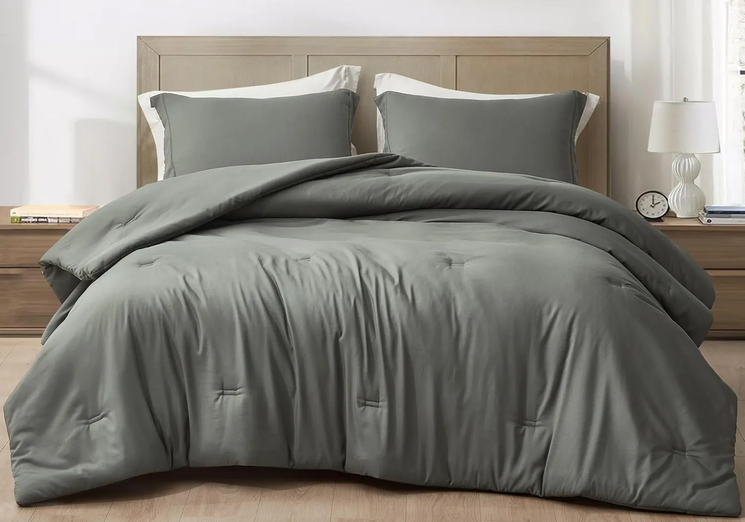 Chezmoi Collection Cliff 3-Piece Lightweight Cooling Comforter Set, Oversized King - Rayon Derived from Bamboo & Polyester Blended, Soft Breathable Bedding for Hot Sleepers, Dark Gray