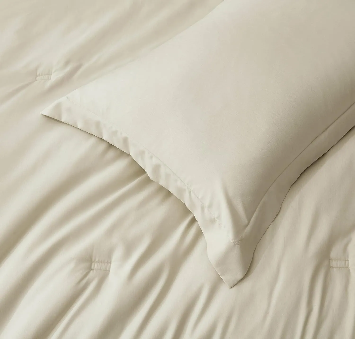 Chezmoi Collection Cliff 3-Piece Lightweight Cooling Comforter Set, Queen- Rayon Derived from Bamboo & Polyester Blended, Soft Breathable Bedding for Hot Sleepers, Sand