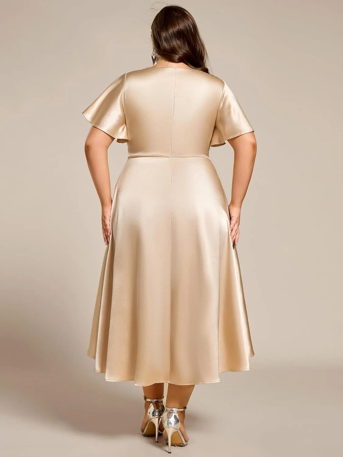 Ever-Pretty Summer V Neck Satin Short Sleeves Plus Size Formal Wedding Guest Dresses for Curvy Women with Pockets