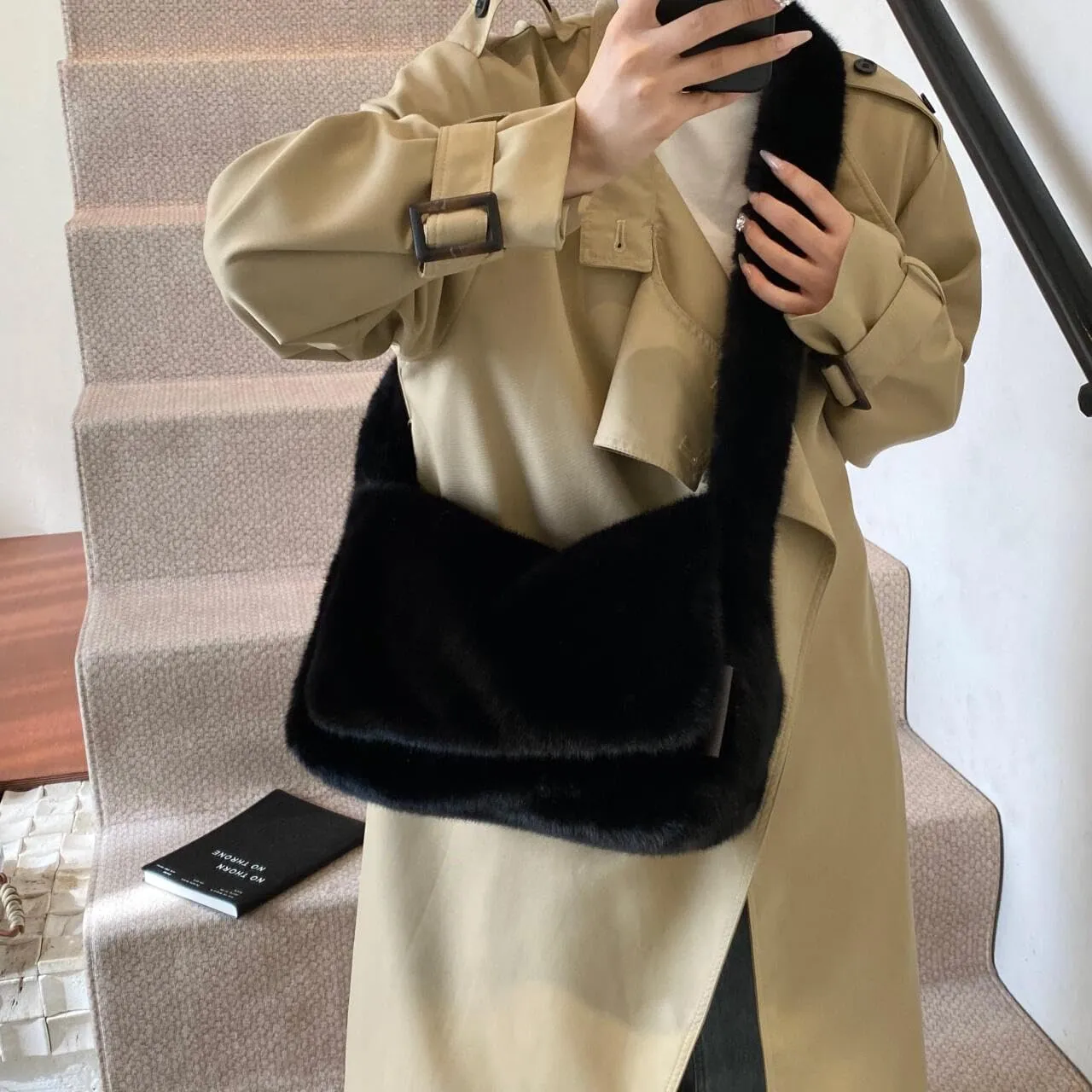 Furry Faux Fur Shoulder Crossbody Bag for Women Cute Handbag Fluffy Plush Y2K Messenger Purse