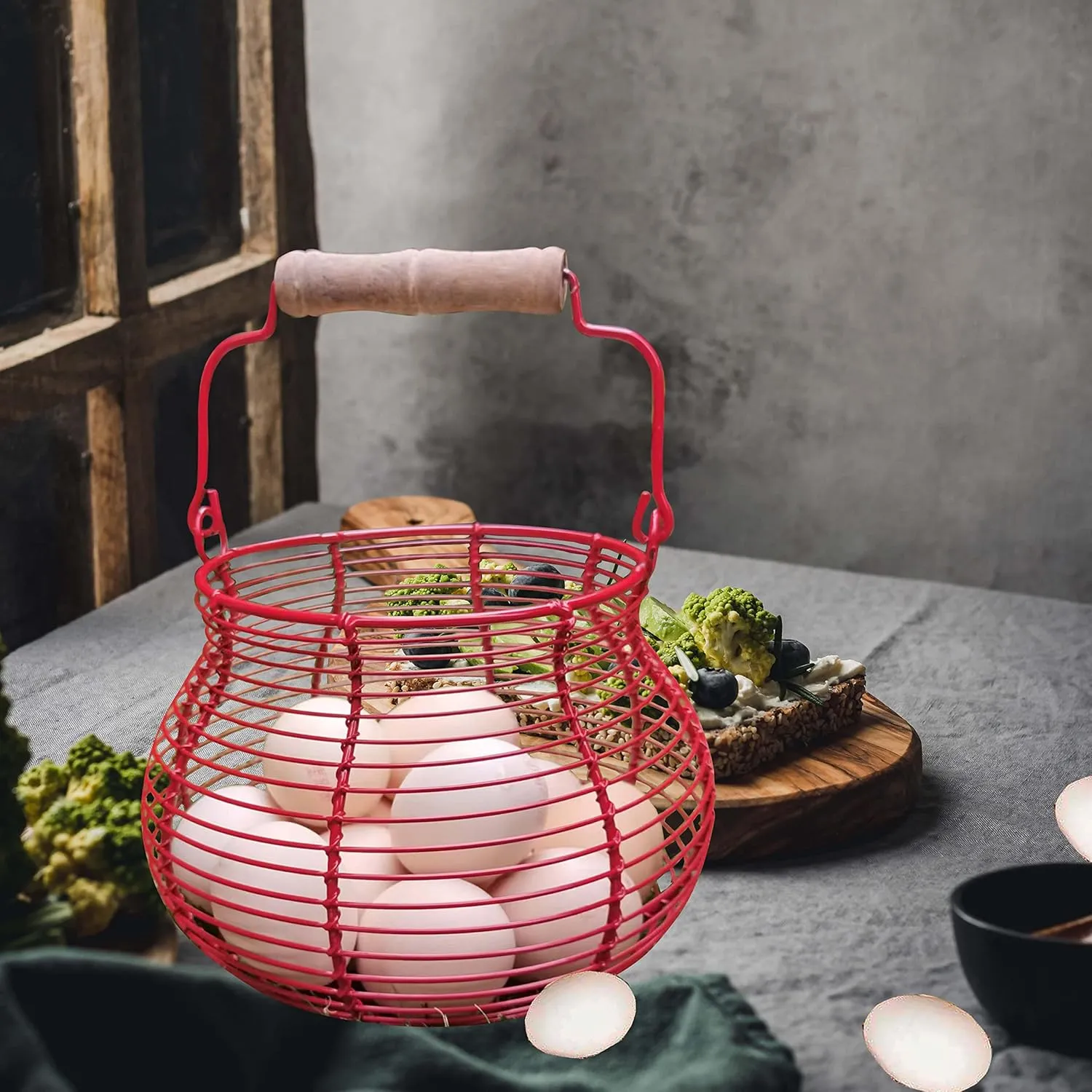 LINCOUNTRY. Farmhouse Wire Egg Basket for Gathering Fresh Eggs with Handle,Red Rustic Round Egg Collecting Baskets for Fresh Egg Container Refrigerator Countertop Holder Kitchen Storage Bin