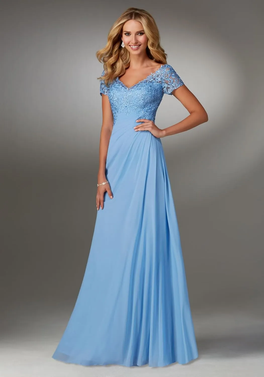 Mother of The Bride Dresses Long Laces Appliques V-Neck Cap Sleeve Pleat Formal Evening Gowns