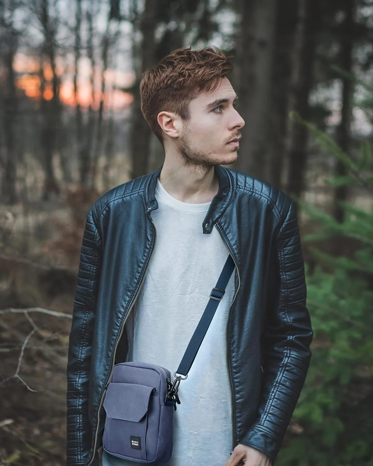PAUBACK Crossbody Bag for Mens,Travel Passport Wallet Bag for Men for Cell Phone, Small Neck Pouch Side Shoulder Bag for Men