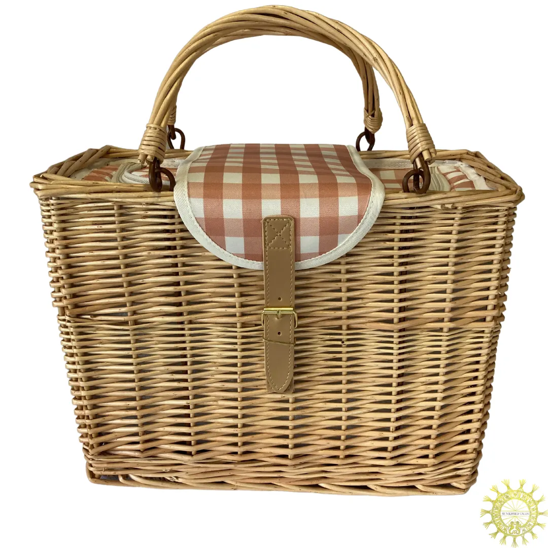 PICNIC FOR TWO
