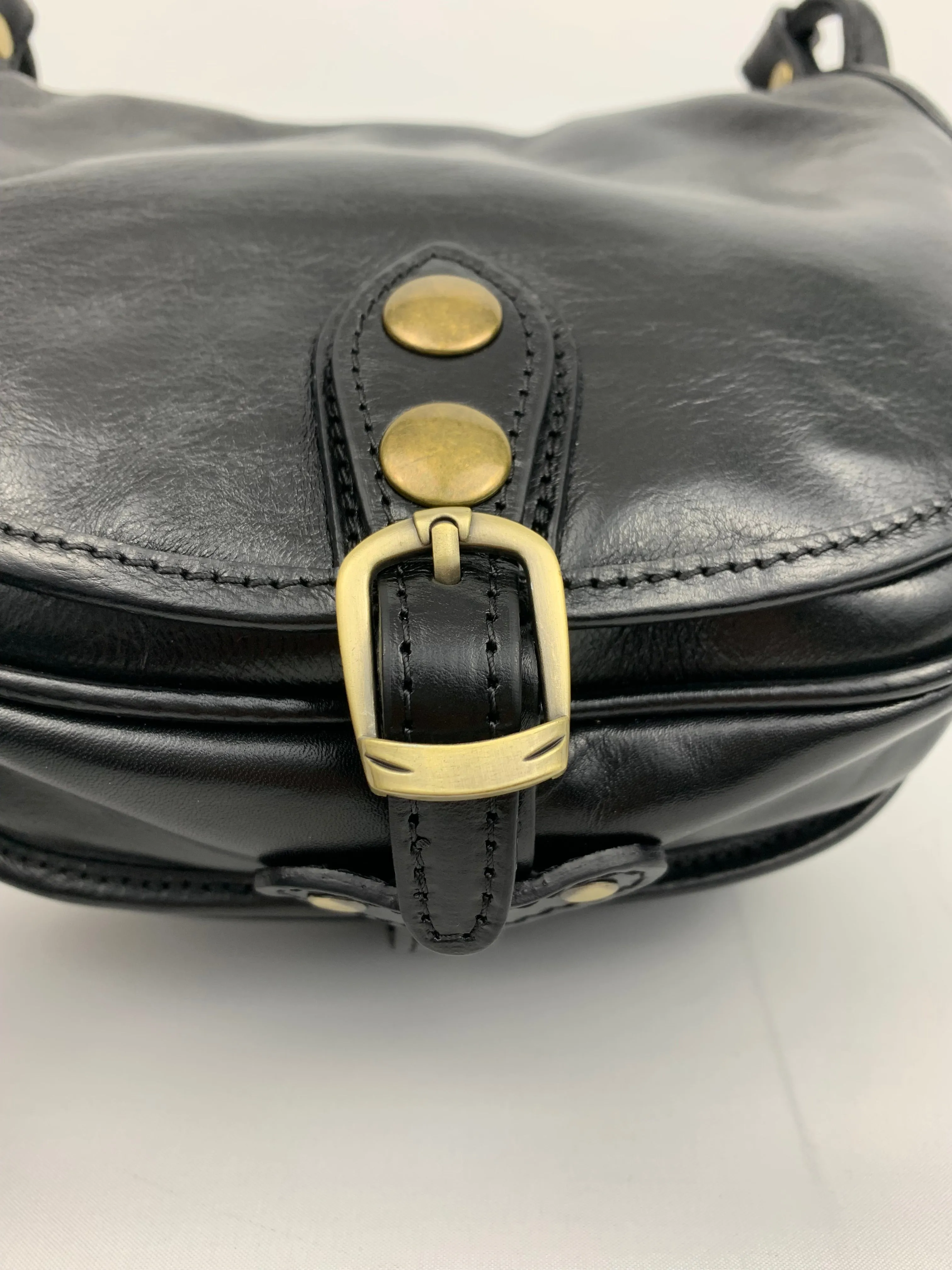 ROME - Italian Genuine leather messenger bag - black