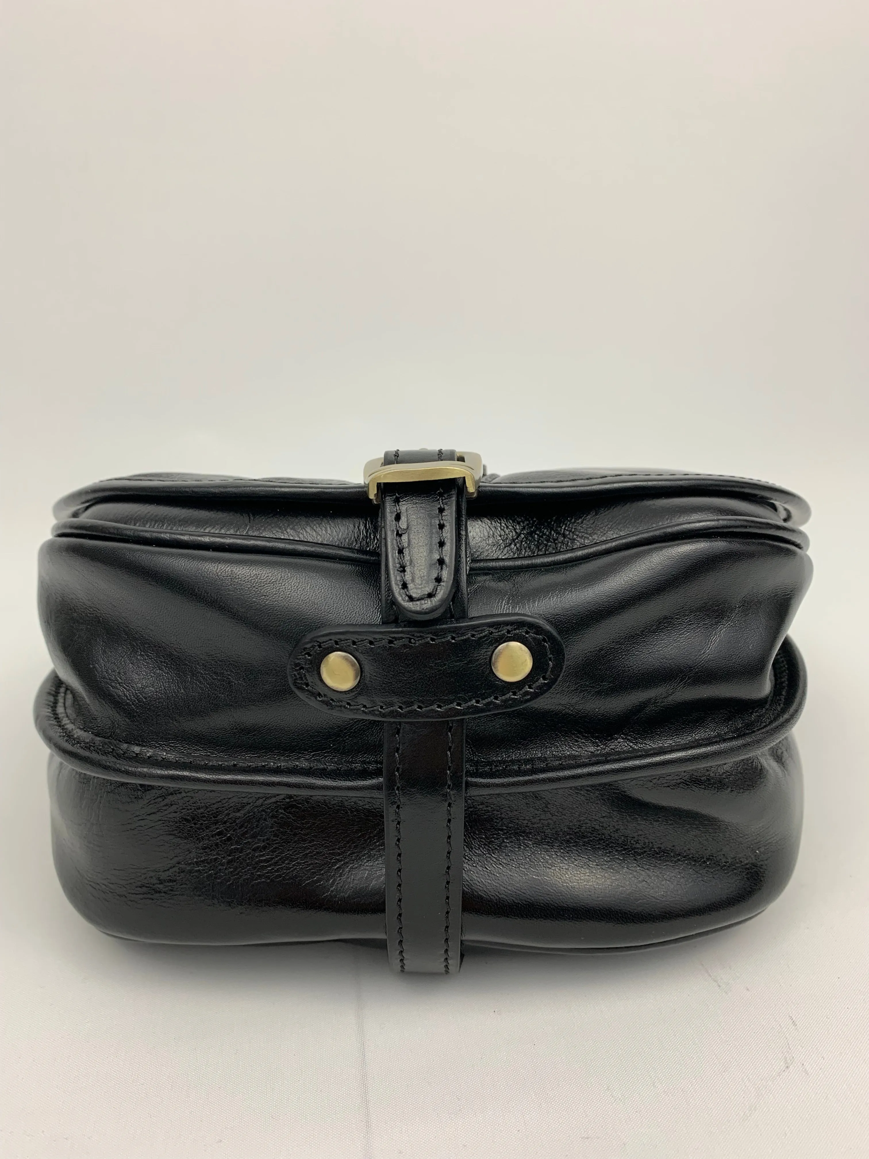 ROME - Italian Genuine leather messenger bag - black