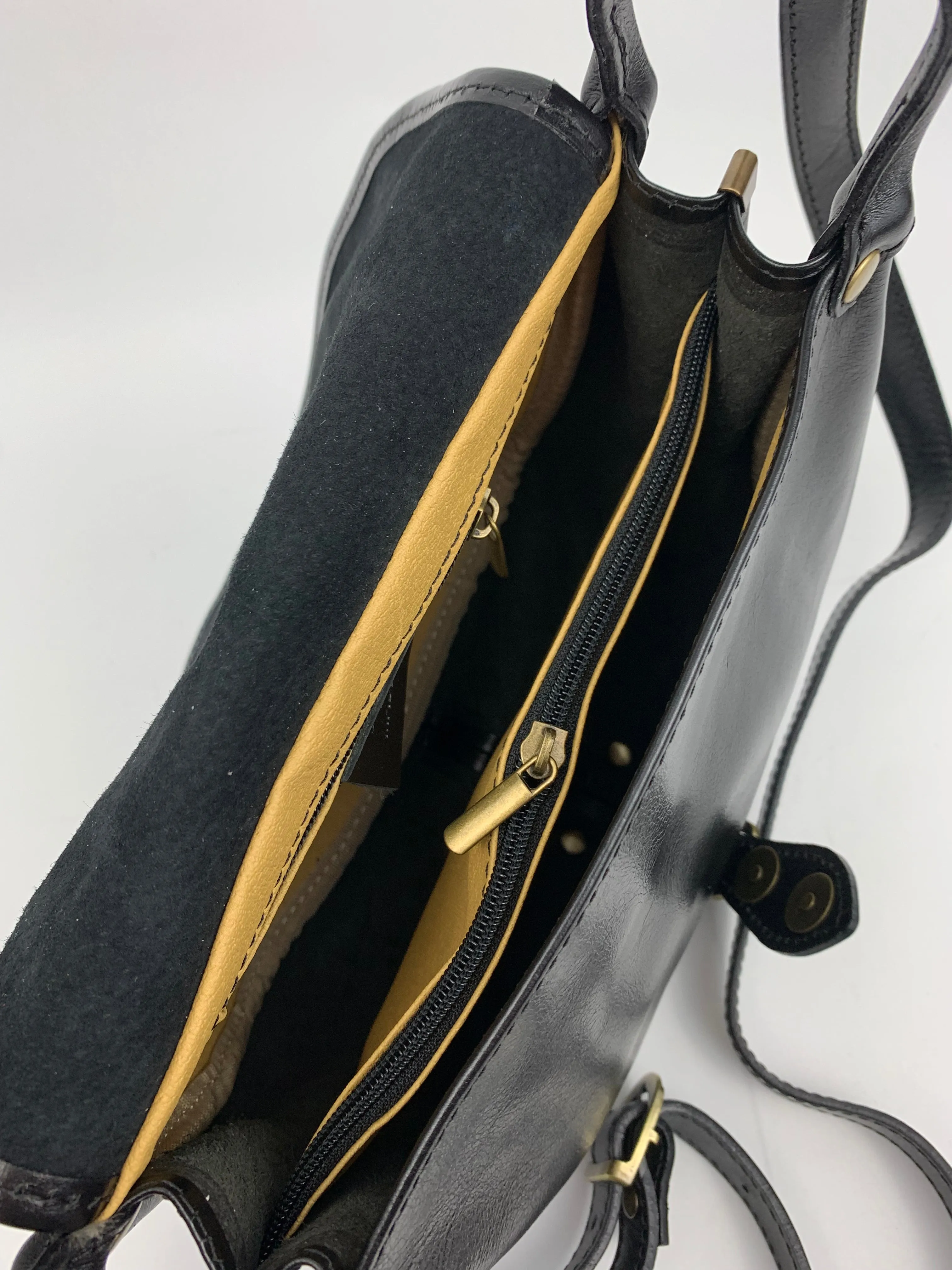 ROME - Italian Genuine leather messenger bag - black