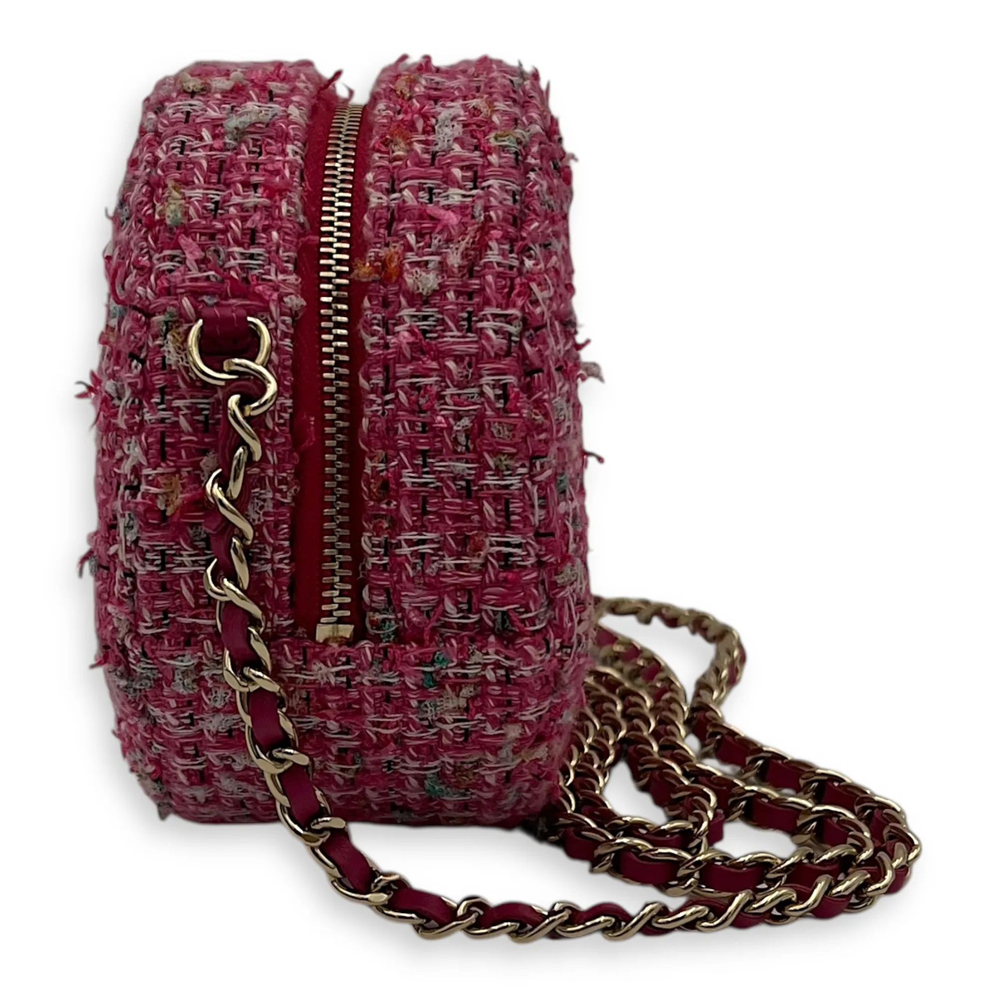 Round CC Pink Crossbody Bag in Tweed, Gold hardware