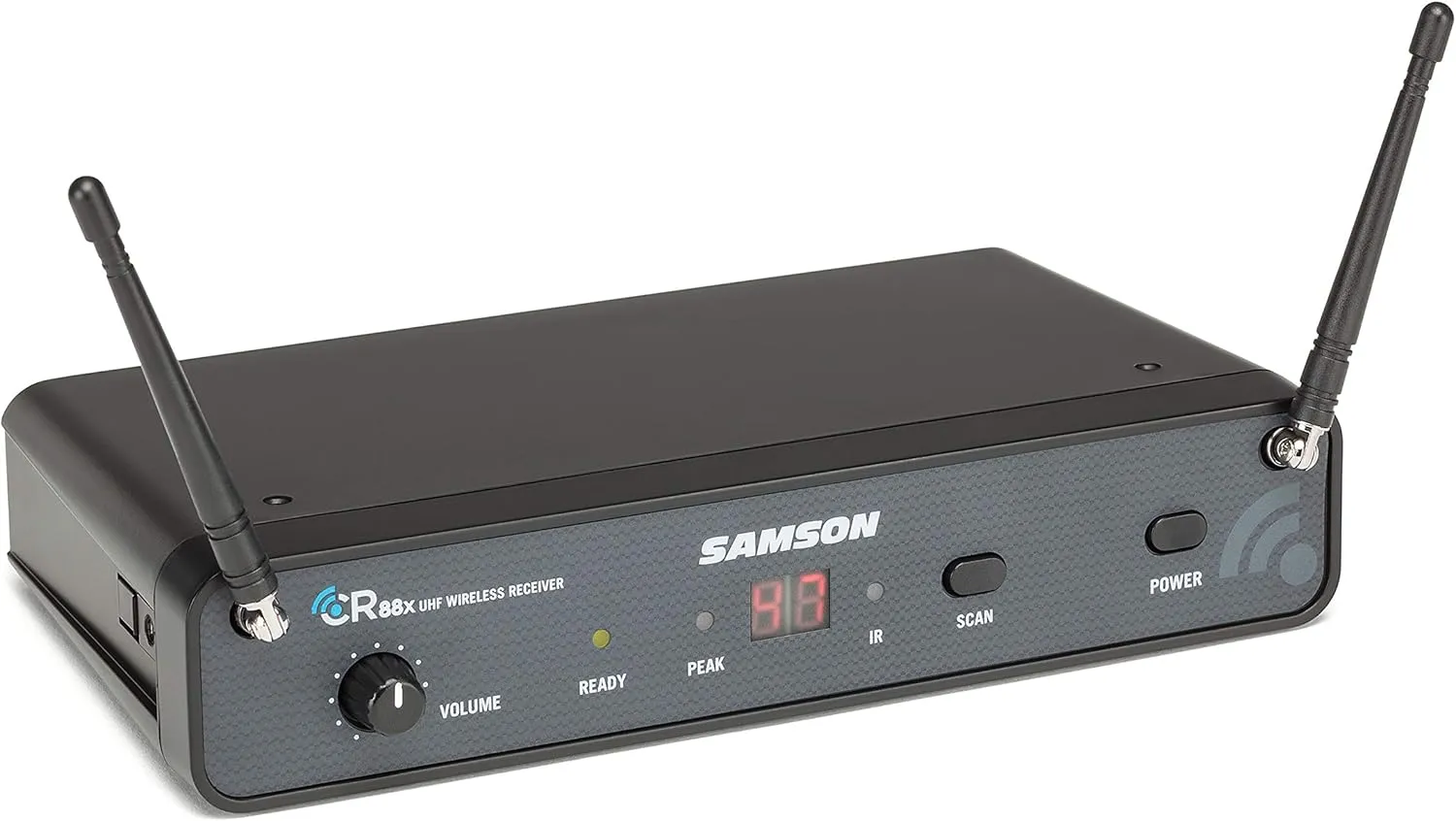 Samson Technologies Concert 88x Handheld Wireless System with Q7 Microphone (D Band) (SWC88XHQ7-D),Black