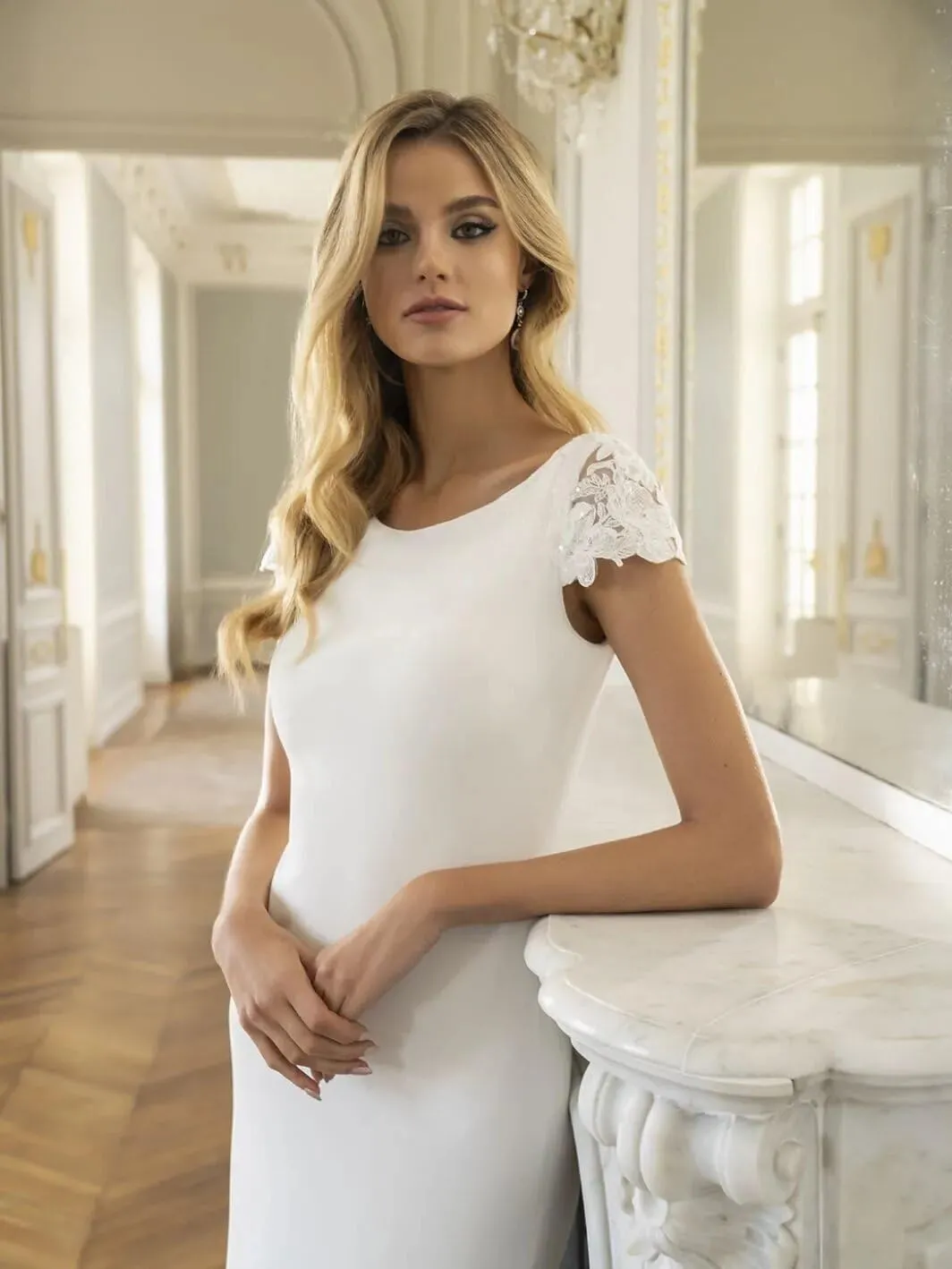 Simple Mermaid Wedding Dresses for Bride 2025 Boho Beach Satin Bridal Gown for Wedding with Sleeves Train