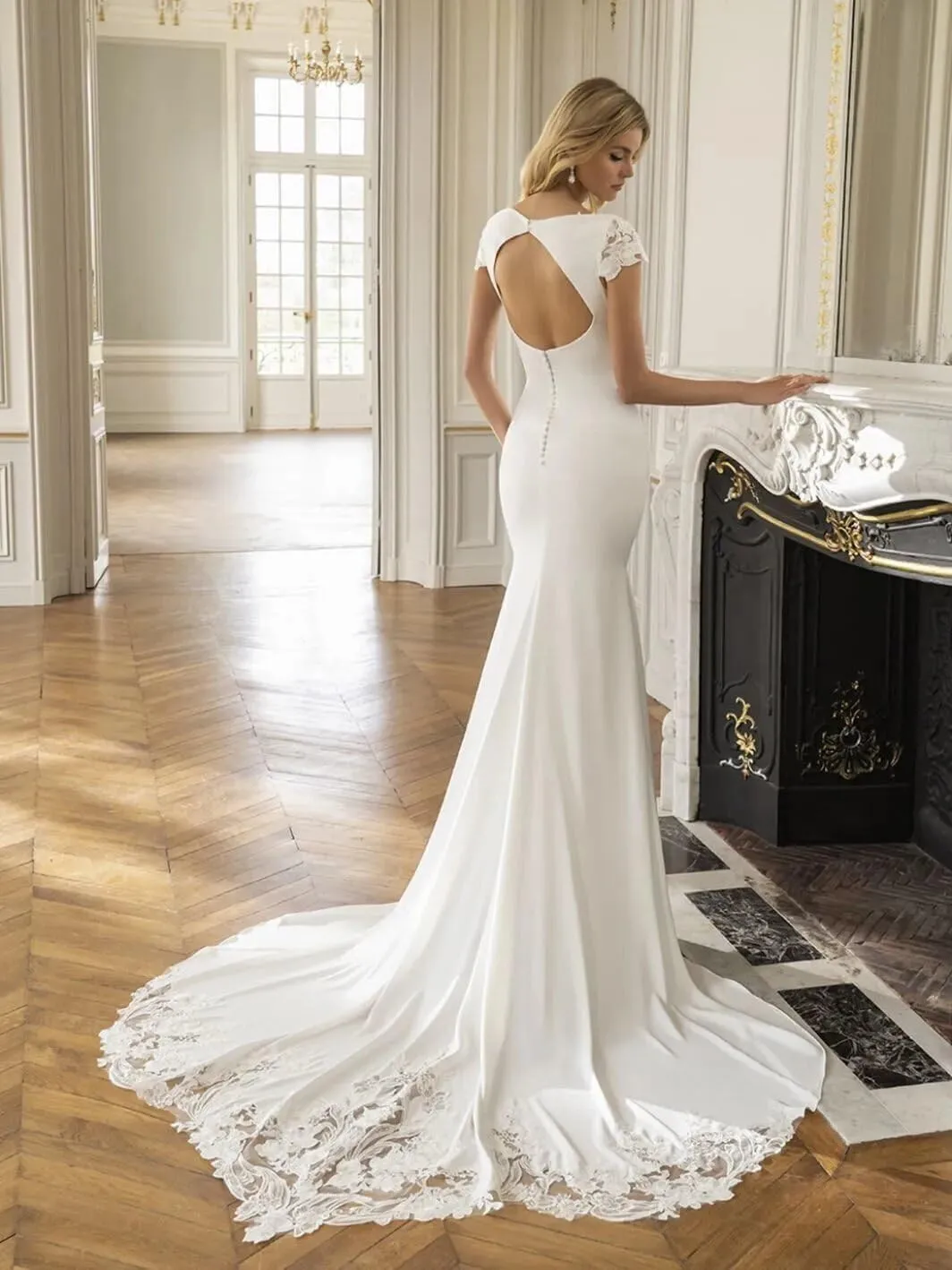 Simple Mermaid Wedding Dresses for Bride 2025 Boho Beach Satin Bridal Gown for Wedding with Sleeves Train