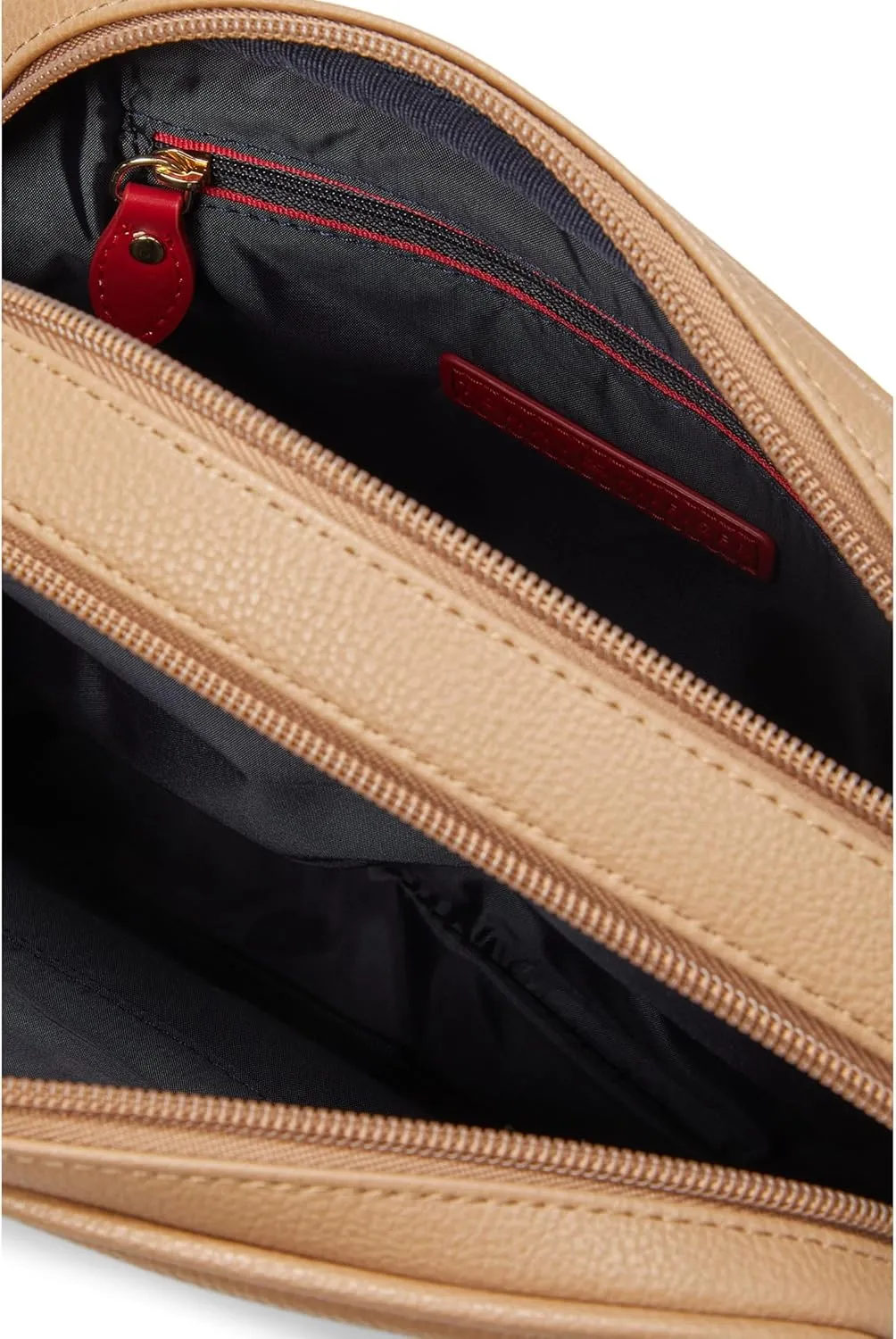 Tommy Hilfiger Cynthia Ii Camera Crossbody
