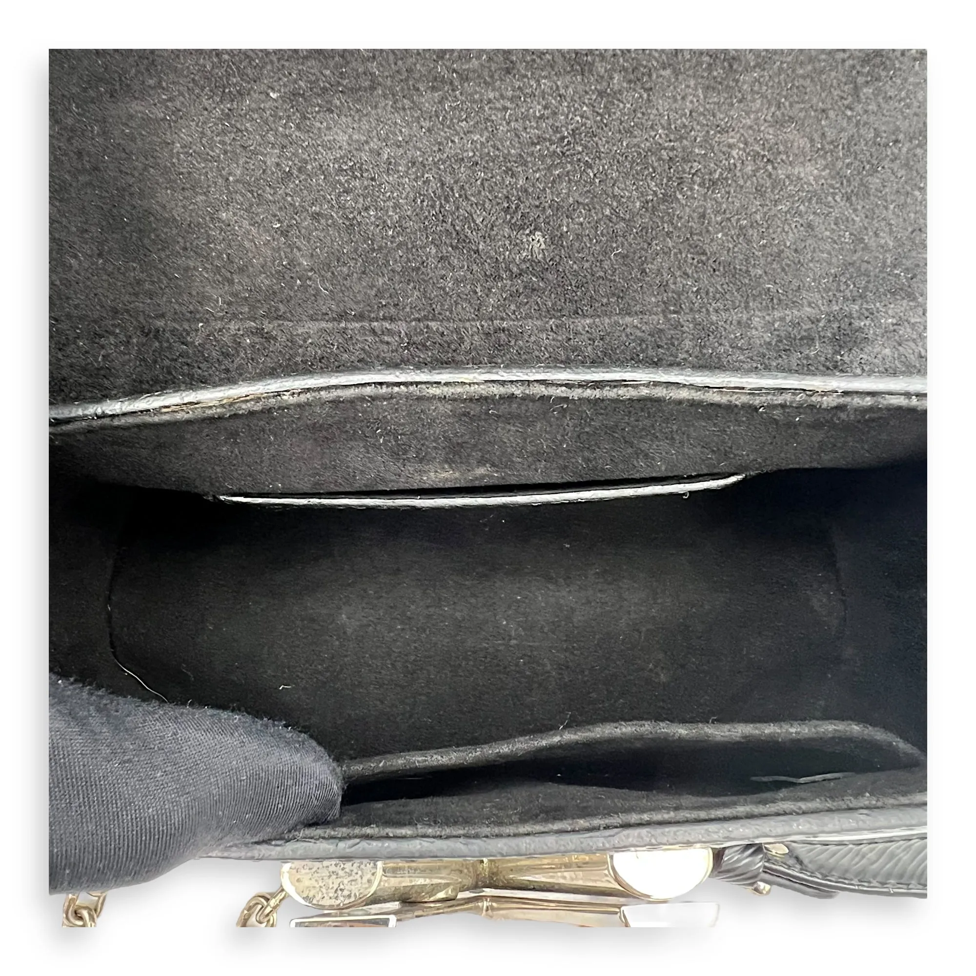 Twist PM Crossbody bag in Epi leather, Silver Hardware