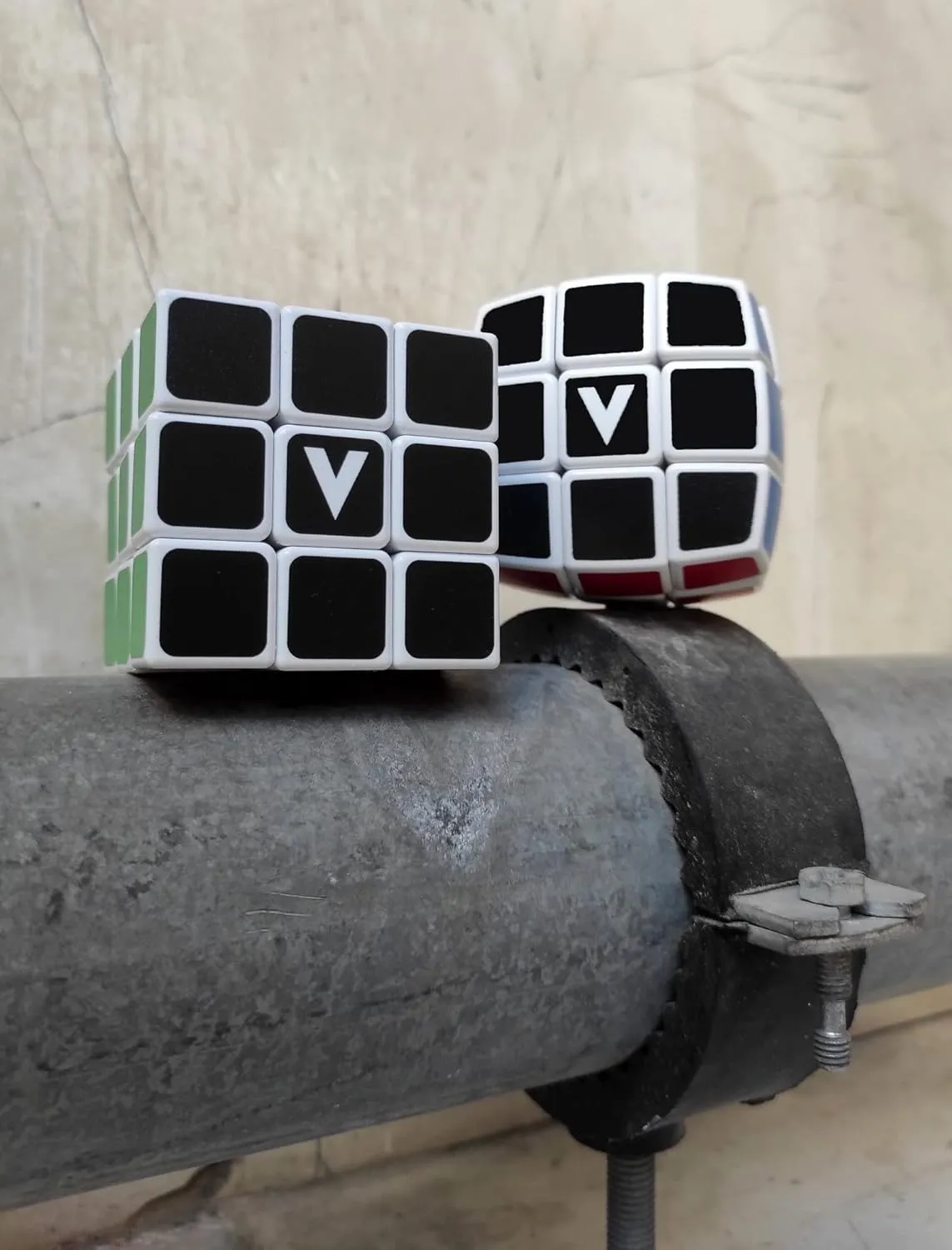 V-Cube 3b White Pillowed Classic Speedcube