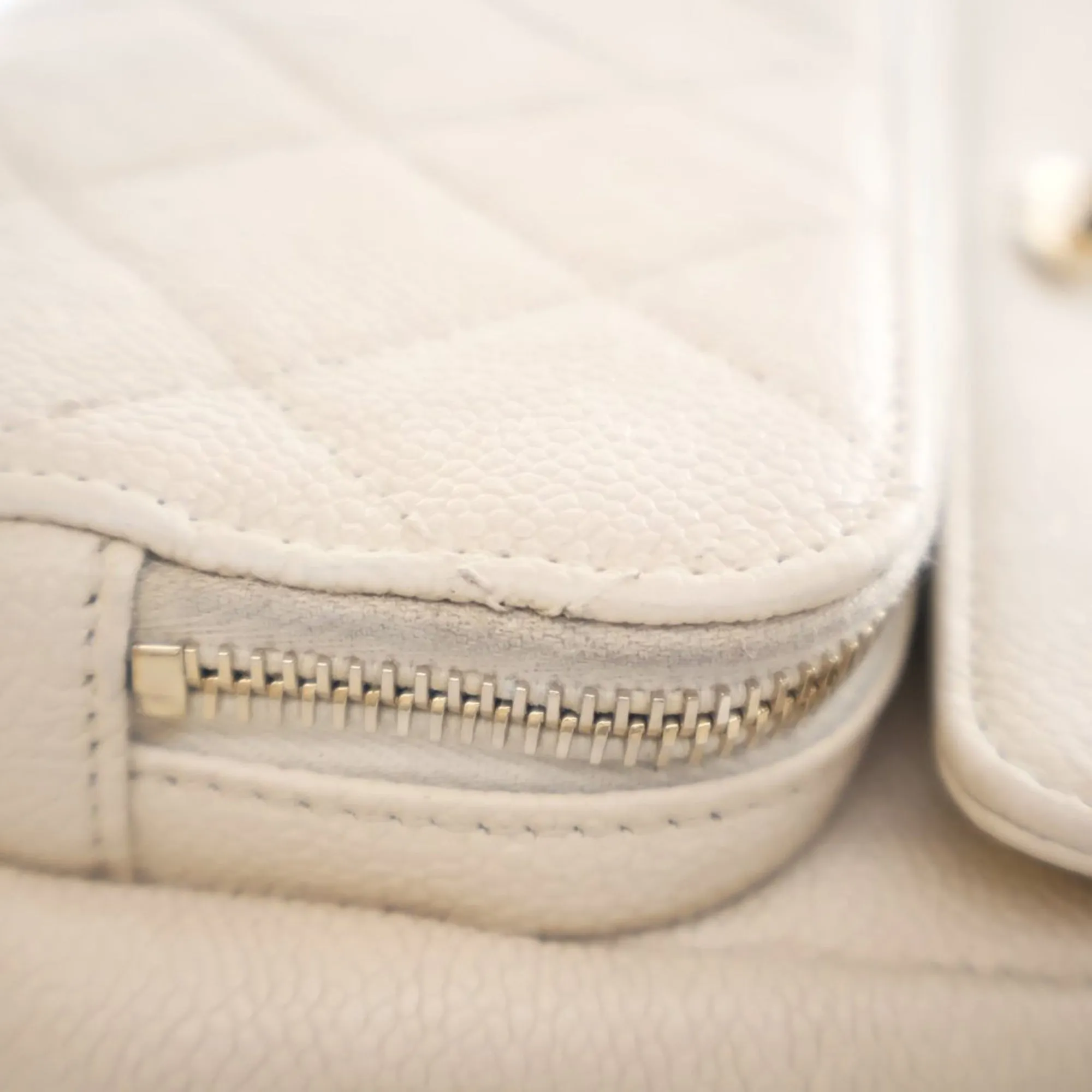 White Chanel Caviar Business Affinity Messenger Flap Crossbody Bag