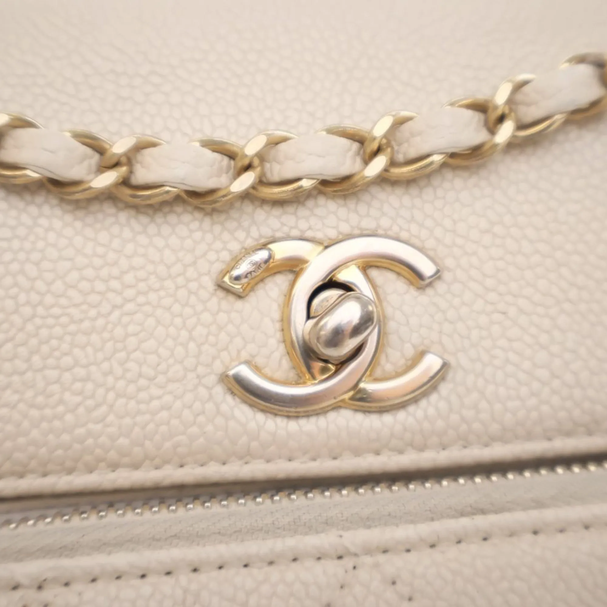 White Chanel Caviar Business Affinity Messenger Flap Crossbody Bag