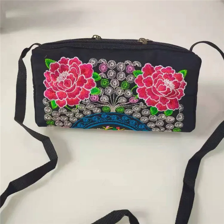 Wholesale Yunnan National Style Embroidery Clutch Crossbody Bags