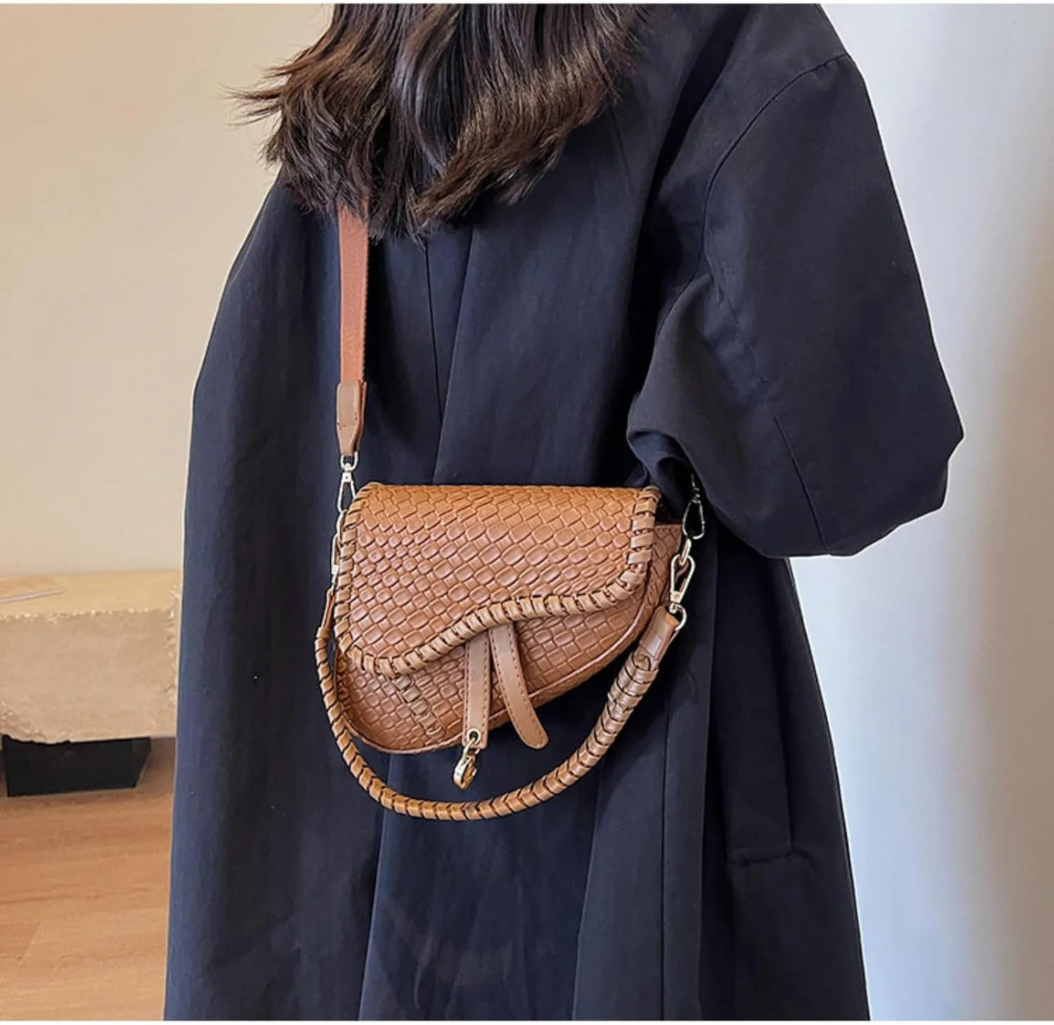 Women's Small Saddle Bag Crossbody Bag for Women Trendy Pursel Hobo Bag Shoulder Bag Satchel Handbag Purse (Brown)