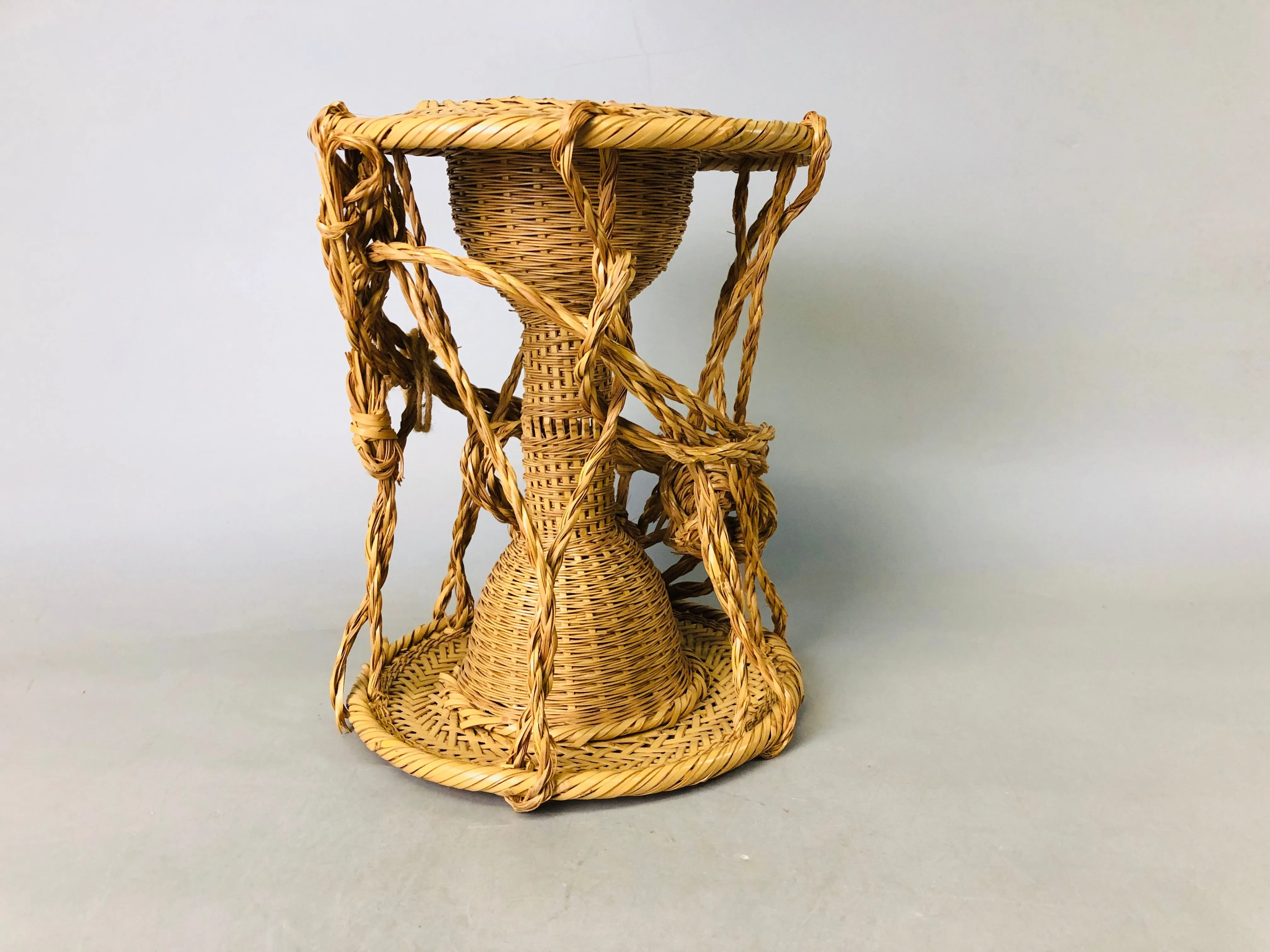 Y6877 [VIDEO] Bamboo Woven Basket signed box Japan ikebana floral arrangement interior