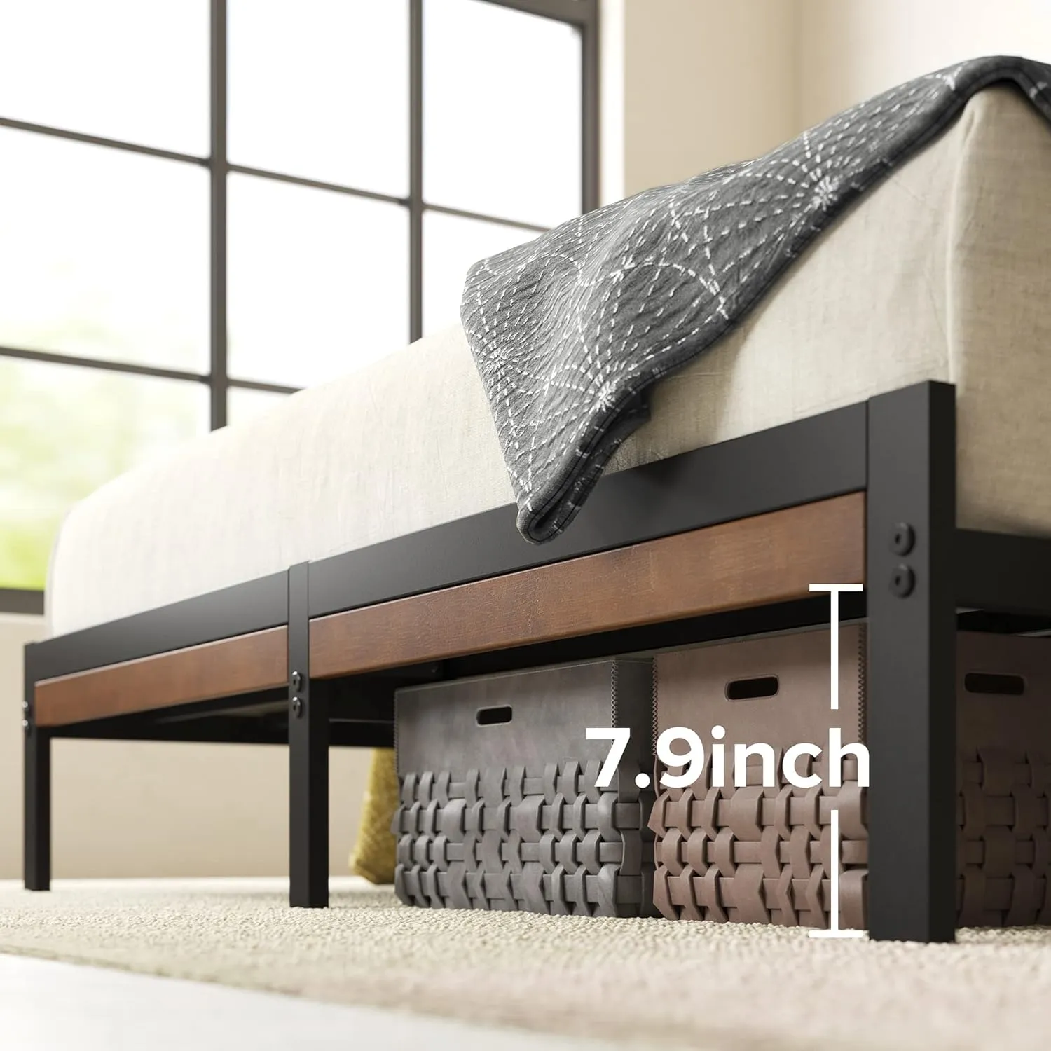 ZINUS Kai Bamboo and Metal Platform Bed Frame with Headboard, No Box Spring Needed, Easy Assembly, Queen, Brown