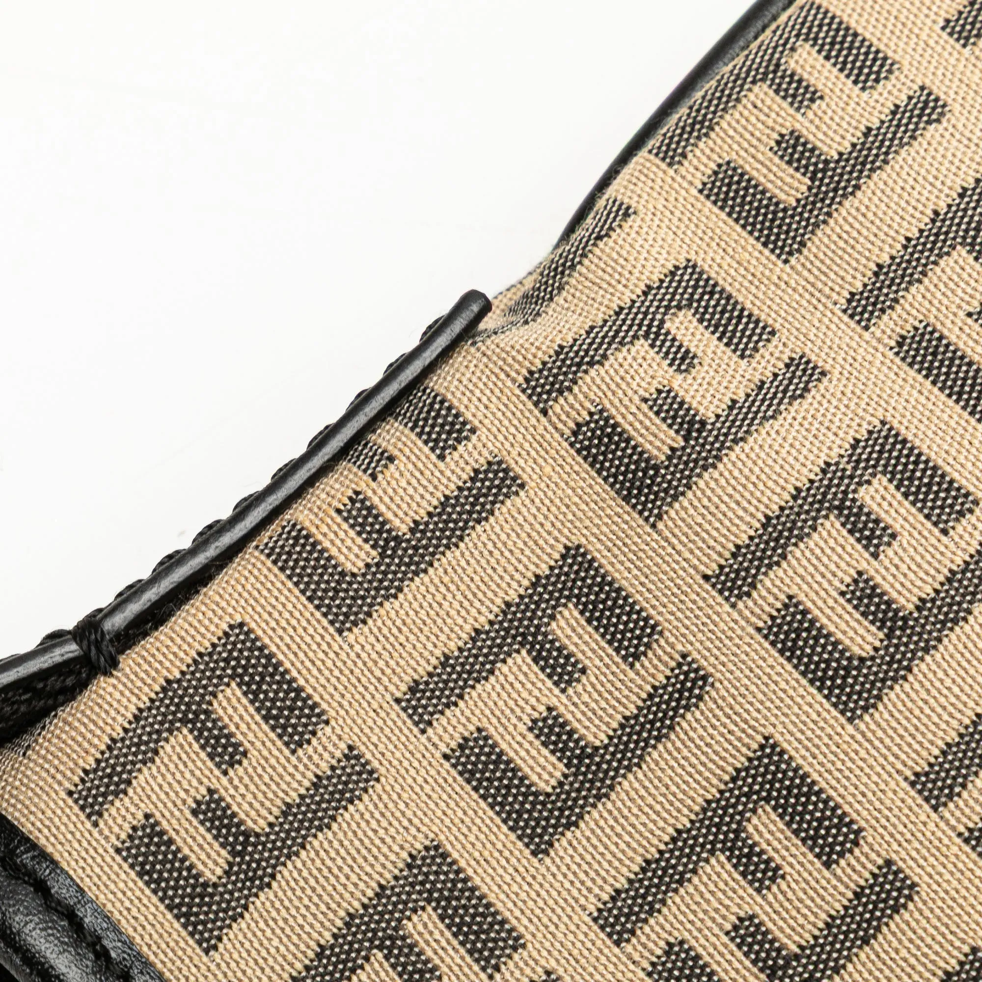 Zucchino Canvas Crossbody